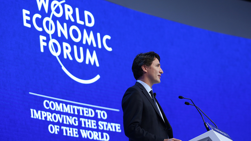Le premier ministre, Justin Trudeau, prononce une allocution lors de la séance de marque du Forum économique mondial à Davos-Klosters, en Suisse