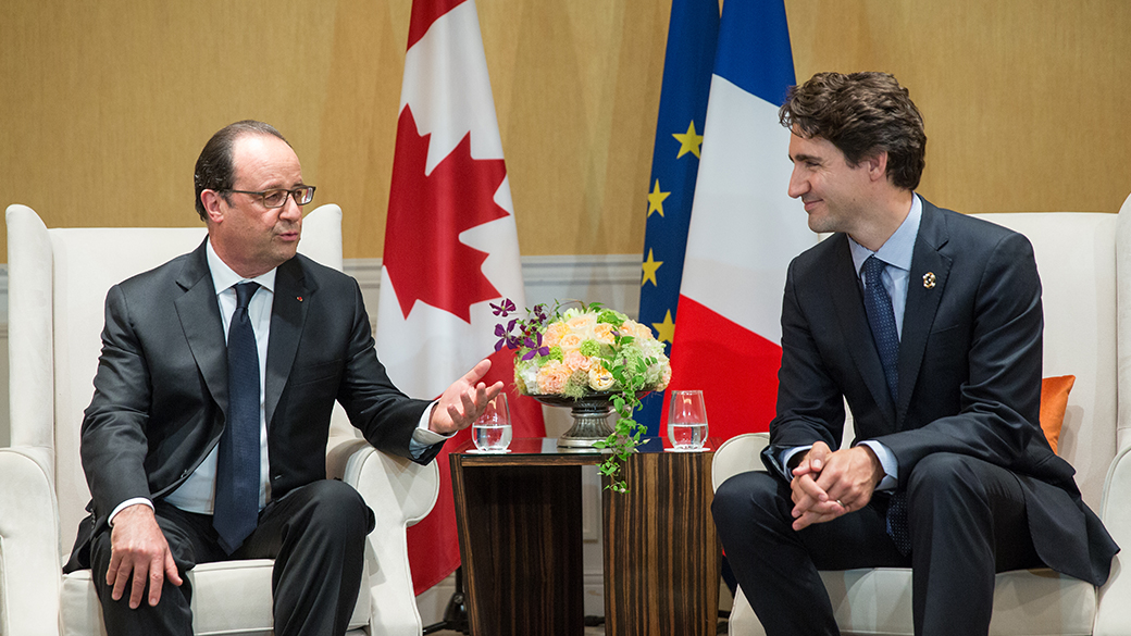 Le premier ministre Justin Trudeau rencontre le Président François Hollande de la France