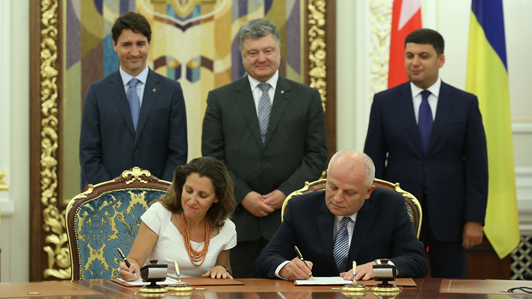 Le Canada signe un Accord de libre-échange historique avec l’Ukraine