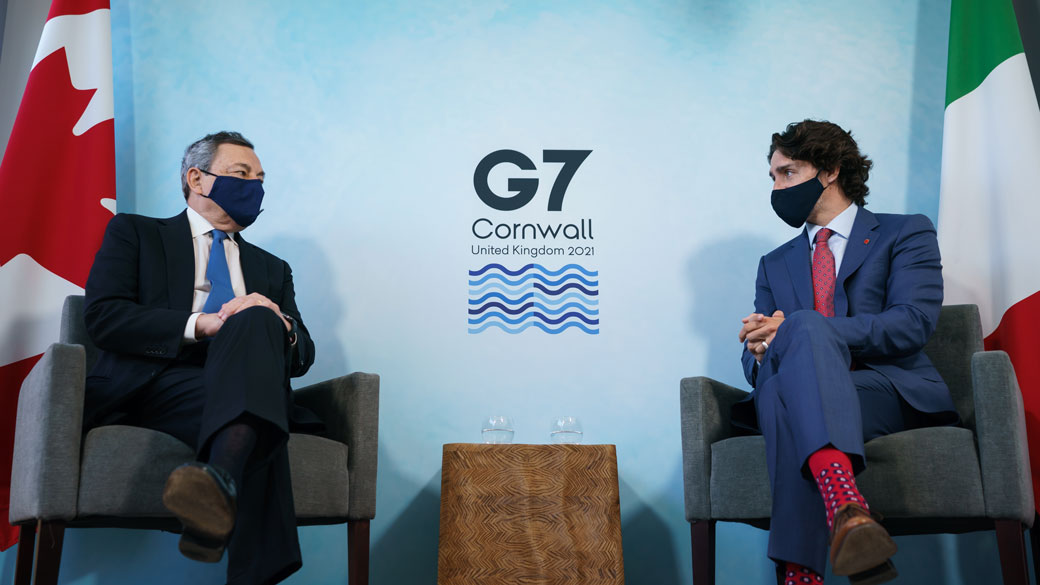 Le premier ministre Justin Trudeau rencontre le premier ministre de l’Italie, Mario Draghi.