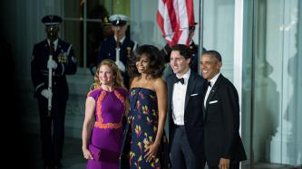 Photo numéro 1 de la galerie de photos Le premier ministre Trudeau et Mme Grégoire Trudeau prennent part à un souper officiel à la Maison-Blanche