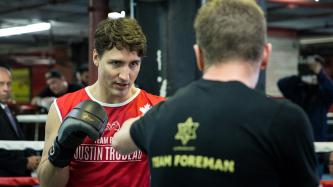 Photo number 4 from the photo gallery Prime Minister Justin Trudeau works out at Gleason's Gym in New York