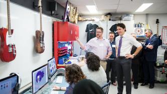 Photo number 6 from the photo gallery Prime Minister Justin Trudeau visits Oskayak High School in Saskatoon, Saskatchewan