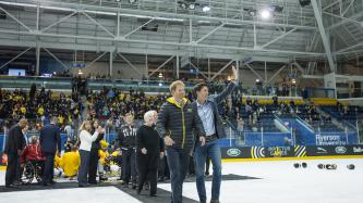 Photo number 2 from the photo gallery Prime Minister Justin Trudeau and His Royal Highness, Prince Harry of Wales, attend a sledge hockey game in Toronto