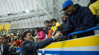 Photo number 8 from the photo gallery Prime Minister Justin Trudeau and His Royal Highness, Prince Harry of Wales, attend a sledge hockey game in Toronto
