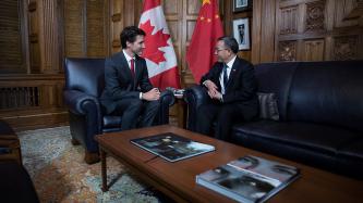 Photo numéro 2 de la galerie de photos Le premier ministre Justin Trudeau rencontre M. Hu Chunhua, membre du Politburo du Parti communiste chinois et secrétaire du Parti pour la province du Guangdong
