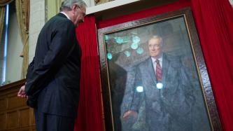 Photo number 2 from the photo gallery Prime Minister Justin Trudeau attends the Official Portrait Unveiling Ceremony for the Right Honourable Paul Martin