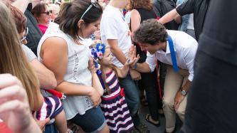 Photo number 2 from the photo gallery Prime Minister Justin Trudeau, Minister Mélanie Joly and MP Serge Cormier take part in the Grand Tintamarre de Caraquet