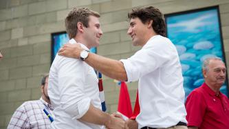 Photo number 4 from the photo gallery Prime Minister Justin Trudeau, Minister Mélanie Joly and MP Serge Cormier take part in the Grand Tintamarre de Caraquet