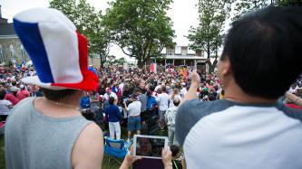 Photo number 9 from the photo gallery Prime Minister Justin Trudeau, Minister Mélanie Joly and MP Serge Cormier take part in the Grand Tintamarre de Caraquet