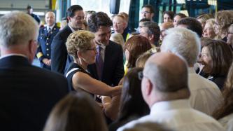Photo numéro 4 de la galerie de photos Le premier ministre Justin Trudeau et la première ministre Kathleen Wynne font une annonce au sujet de l’infrastructure à Barrie, en Ontario