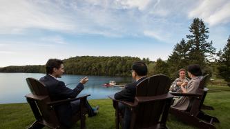 Photo number 1 from the photo gallery Prime Minister Justin Trudeau and Sophie Grégoire Trudeau welcome Premier Li Keqiang and Mrs. Cheng Hong to Harrington Lake