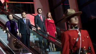 Photo number 1 from the photo gallery Prime Minister Trudeau and Mrs. Grégoire Trudeau host a dinner for Premier Li Keqiang and Mrs. Cheng Hong