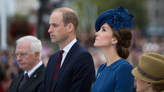Photo number 9 from the photo gallery Prime Minister Trudeau and Mrs. Grégoire Trudeau attend the welcoming ceremony for Their Royal Highnesses, the Duke and Duchess of Cambridge in Victoria, British Columbia