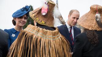 Photo number 13 from the photo gallery Prime Minister Trudeau and Mrs. Grégoire Trudeau attend the welcoming ceremony for Their Royal Highnesses, the Duke and Duchess of Cambridge in Victoria, British Columbia