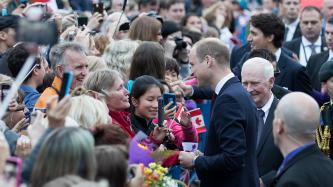 Photo number 22 from the photo gallery Prime Minister Trudeau and Mrs. Grégoire Trudeau attend the welcoming ceremony for Their Royal Highnesses, the Duke and Duchess of Cambridge in Victoria, British Columbia