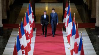 Photo number 4 from the photo gallery Prime Minister Justin Trudeau meets with the Prime Minister of France, Manuel Valls, in Ottawa