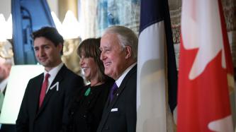 Photo numéro 1 de la galerie de photos Le premier ministre Justin Trudeau assiste à la cérémonie de la Légion d'honneur organisée pour le très honorable Brian Mulroney, à Ottawa