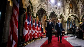 Photo numéro 2 de la galerie de photos Le premier ministre Justin Trudeau accueille le vice-président américain, Joe Biden, au Parlement du Canada