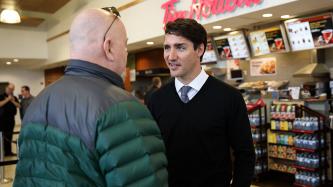 Photo number 3 from the photo gallery Prime Minister Justin Trudeau stops by the ONroute in Mallorytown, Ontario