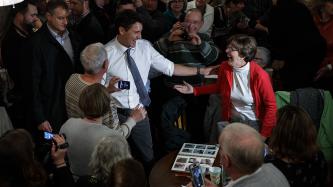 Photo number 4 from the photo gallery Prime Minister Justin Trudeau visits Ellena’s Cafe in Napanee, Ontario