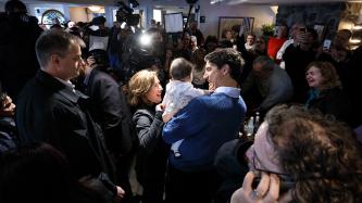 Photo number 3 from the photo gallery Prime Minister Justin Trudeau visits the Rhino’s Roadhouse restaurant in Bewdley, Ontario