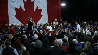 Photo number 8 from the photo gallery Prime Minister Justin Trudeau participates in a town hall Q&A in Peterborough, Ontario