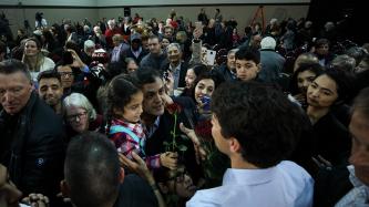 Photo number 12 from the photo gallery Prime Minister Justin Trudeau participates in a town hall Q&A in Peterborough, Ontario
