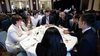 Photo number 5 from the photo gallery Prime Minister Justin Trudeau and cabinet ministers meet with members of the Prime Minister's Youth Council in Calgary, Alberta: Day 1