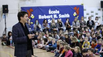 Photo numéro 5 de la galerie de photos Le premier ministre Justin Trudeau rencontre les étudiants de l’école Robert H. Smith à Winnipeg, au Manitoba