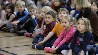 Photo numéro 6 de la galerie de photos Le premier ministre Justin Trudeau rencontre les étudiants de l’école Robert H. Smith à Winnipeg, au Manitoba