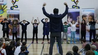 Photo numéro 11 de la galerie de photos Le premier ministre Justin Trudeau rencontre les étudiants de l’école Robert H. Smith à Winnipeg, au Manitoba