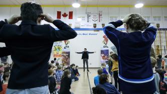 Photo numéro 12 de la galerie de photos Le premier ministre Justin Trudeau rencontre les étudiants de l’école Robert H. Smith à Winnipeg, au Manitoba