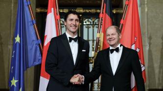 Photo number 2 from the photo gallery Prime Minister Justin Trudeau arrives in Hamburg, Germany and is welcomed to City Hall by Mayor Scholz