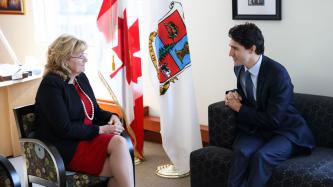 Photo numéro 1 de la galerie de photos Le premier ministre Justin Trudeau rencontre la mairesse Linda Jeffrey, à Brampton