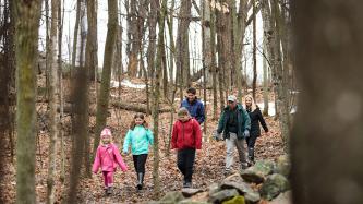Photo numéro 3 de la galerie de photos Le premier ministre Justin Trudeau randonne dans le parc national des Mille-Îles en Ontario