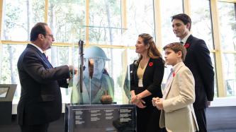 Photo number 1 from the photo gallery Prime Minister Justin Trudeau and Sophie Grégoire Trudeau visit the Vimy Visitor Education Centre in France