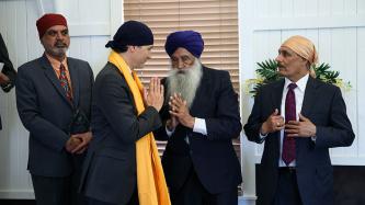 Photo number 6 from the photo gallery Prime Minister Justin Trudeau visits the Gur Sikh Temple in Abbotsford, British Columbia