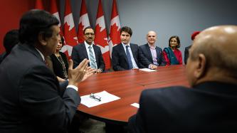 Photo number 3 from the photo gallery Prime Minister Justin Trudeau, Minister Amarjeet Sohi and MP Randy Boissonnault meet with the Council of India Societies of Edmonton