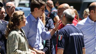 Photo number 10 from the photo gallery Prime Minister Justin Trudeau and Sophie Grégoire Trudeau speak with residents of Amatrice, a town damaged by recent earthquakes in Italy