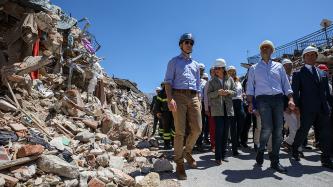 Photo number 2 from the photo gallery Prime Minister Justin Trudeau and Sophie Grégoire Trudeau speak with residents of Amatrice, a town damaged by recent earthquakes in Italy