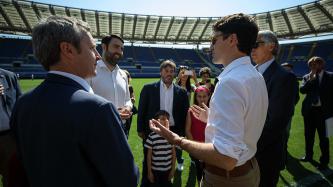 Photo numéro 3 de la galerie de photos Le premier ministre Justin Trudeau assiste à l'inauguration d'Open Goal, une initiative faisant appel au football pour faciliter l'intégration des réfugiés et des migrants, à Rome  