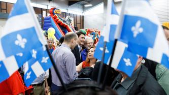 Photo numéro 7 de la galerie de photos Le premier ministre Justin Trudeau, le ministre Jean-Yves Duclos et le député Joël Lightbound participent aux célébrations de la Saint-Jean à Boischatel, au Québec