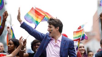 Photo numéro 9 de la galerie de photos Le premier ministre Justin Trudeau, Sophie Grégoire Trudeau et les enfants participent au Défilé de la fierté de Toronto