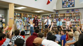 Photo number 3 from the photo gallery Prime Minister Justin Trudeau speaks with students at Berrigan Elementary School in Ottawa to celebrate Canadian Multiculturalism Day