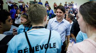 Photo number 2 from the photo gallery Prime Minister Justin Trudeau visits with athletes competing in the 38e Finale des Jeux de l’Acadie in Fredericton