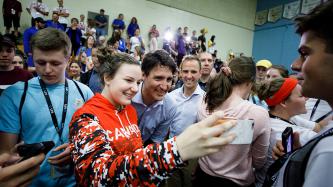 Photo number 4 from the photo gallery Prime Minister Justin Trudeau visits with athletes competing in the 38e Finale des Jeux de l’Acadie in Fredericton