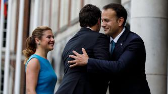 Photo number 3 from the photo gallery Prime Minister Justin Trudeau and Sophie Grégoire Trudeau are hosted by Taoiseach Leo Varadkar for dinner at Dublin Castle