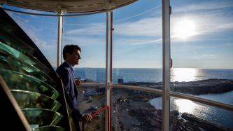 Photo number 1 from the photo gallery Prime Minister Justin Trudeau, Sophie Grégoire Trudeau, and their children visit the Pointe-au-Père Lighthouse in Quebec