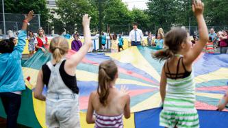 Photo numéro 2 de la galerie de photos Le premier ministre Justin Trudeau se rend au camp de jour du Patro Laval pour faire valoir l’Allocation canadienne pour enfants, à Québec, au Québec